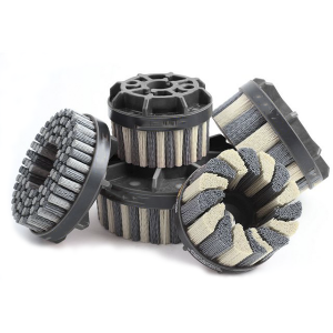 ABRASIVE BRUSH